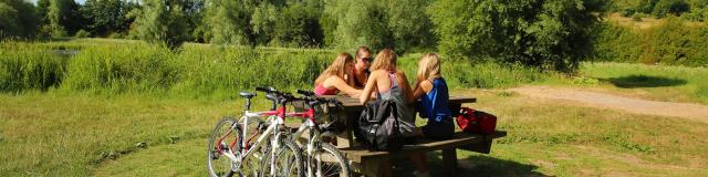 Cycling break at the ponds of Saint Germain