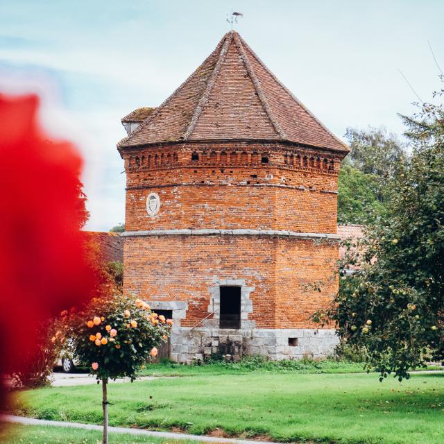 Pigeonnier au Manoir de Tessy, Ouville-la-Rivière, Normandie