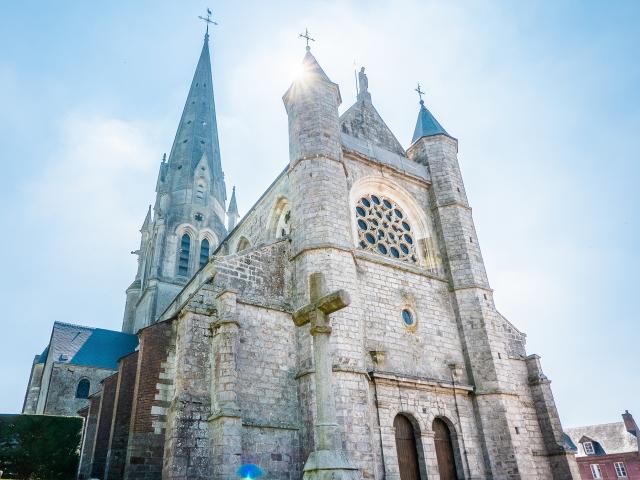 Stiftskirche Auffay Portal