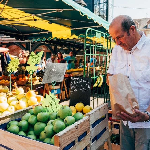 Farmers' market of Luneray