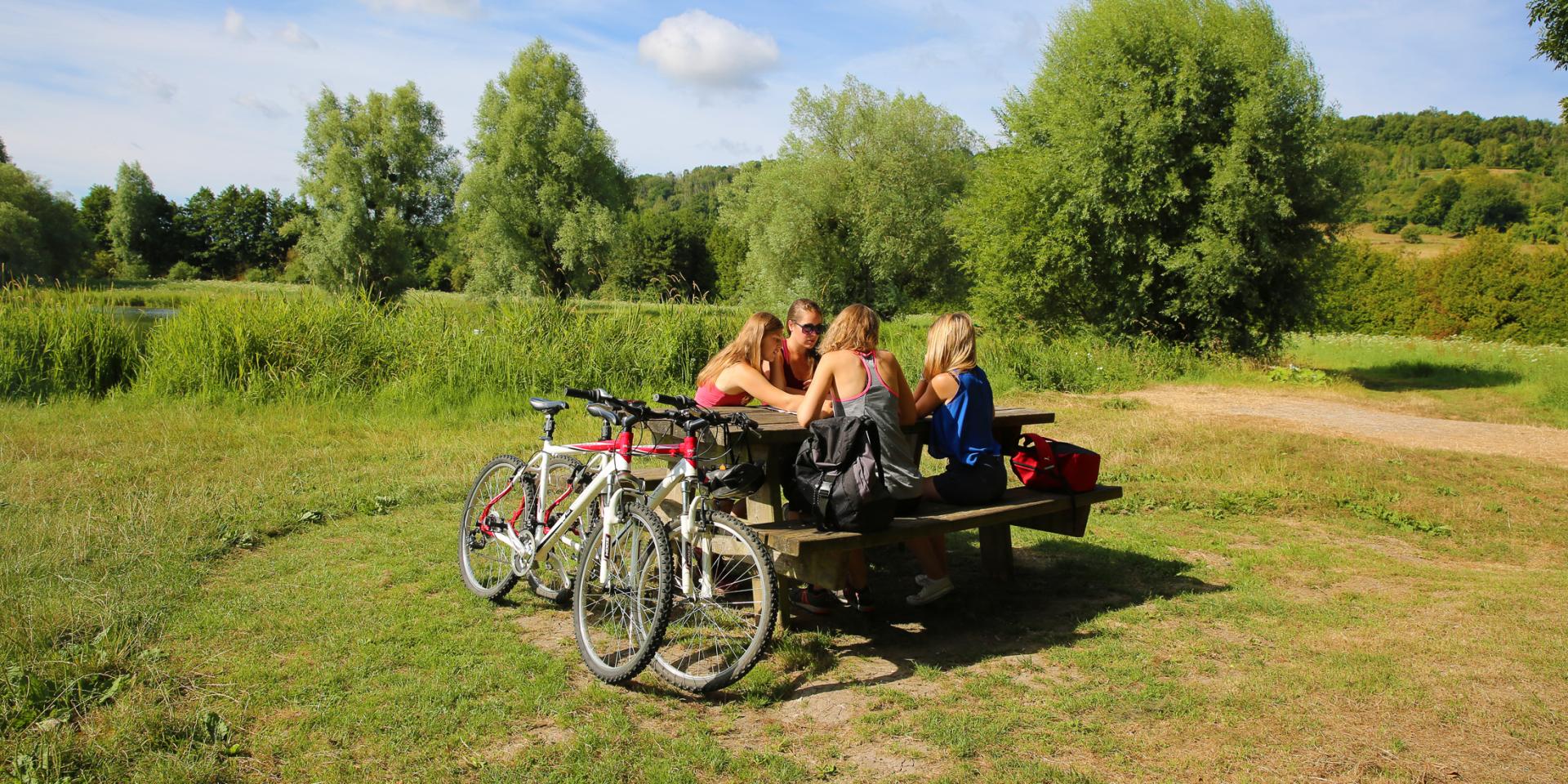 Picnic at Saint-Germain d'Etables