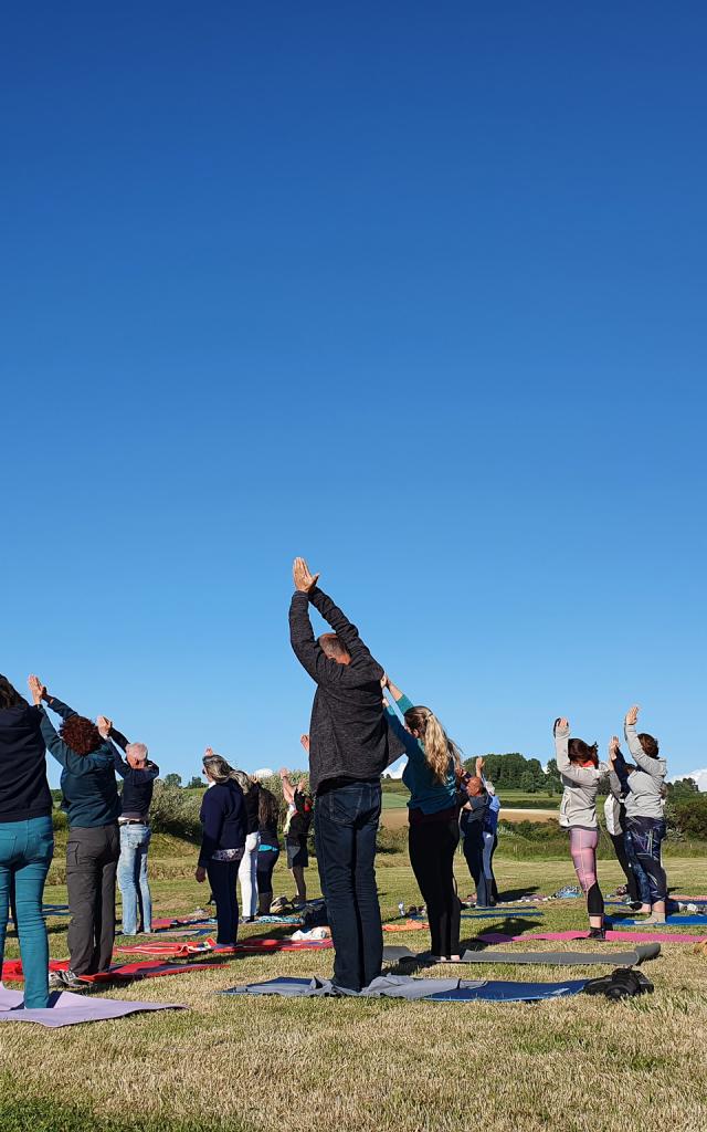 Yoga Pelouses Plage Quiberville Mai22 (3)