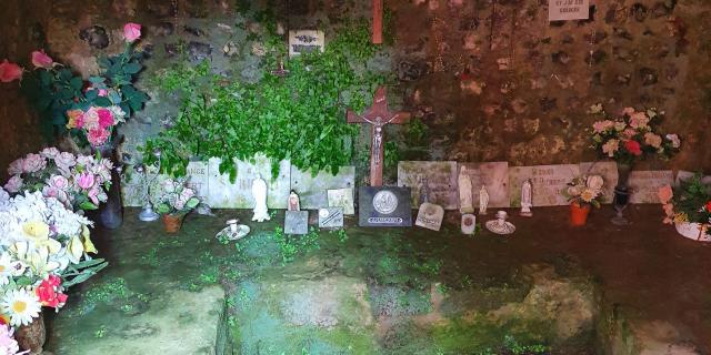 La fontaine Saint-Ribert à Anneville-sur-Scie