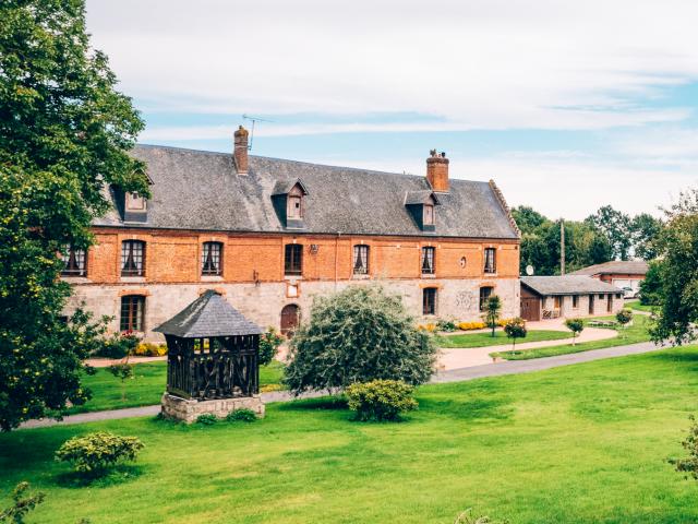 Manoir de Tessy Exterior