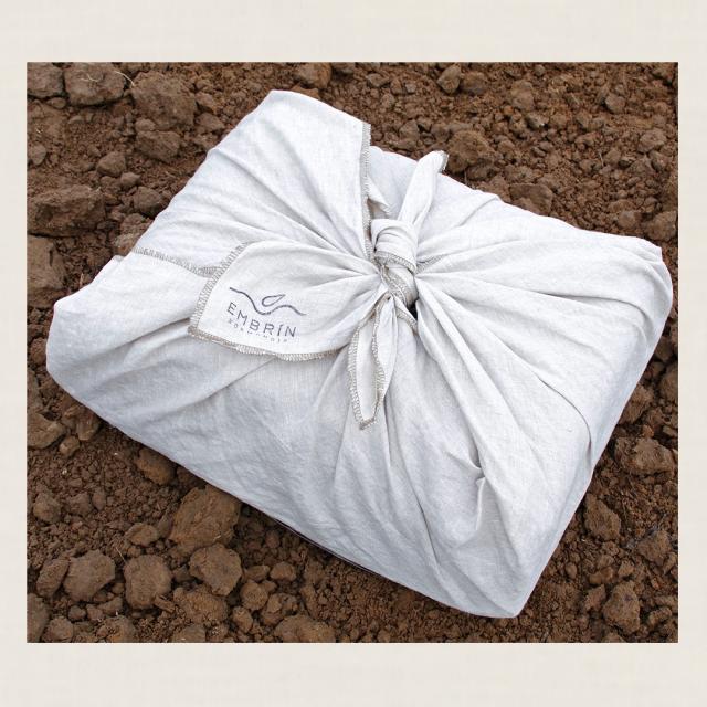 Linen gift wrap to reuse