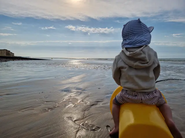 Sur ma bouée face à la mer