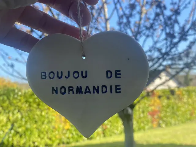 Coeur Ceramique Boujou De Normandie Celine Carel Voyage Ceramique